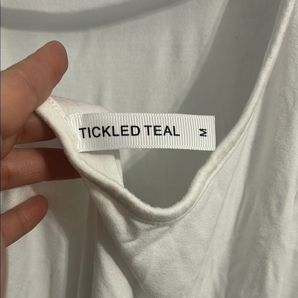 Tickled Teal White Backless Sleeveless Camisole - Picture 2 of 3